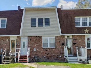 74 Chaucer Ct, Middletown, NY 10941
