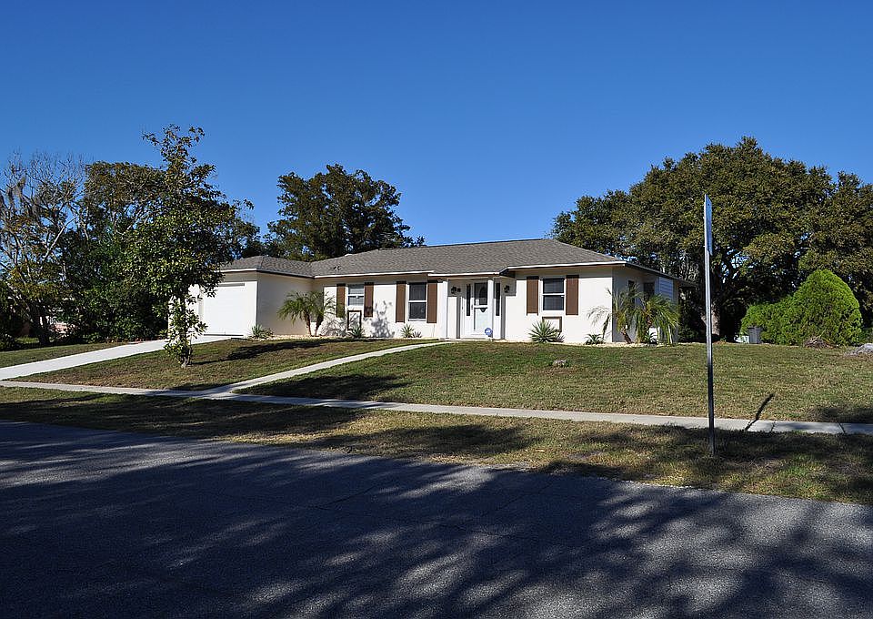 1st image of 1911 English Dr