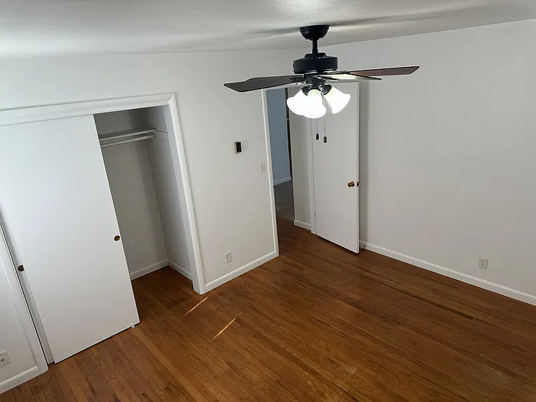 Buttercup Ln — Photo 10