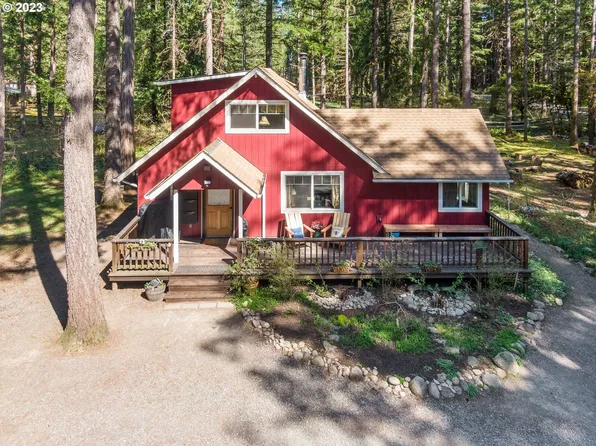 55171 McKenzie River Dr, Blue River, OR 97413