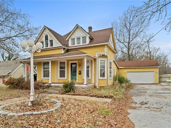 826 S Pine St, Harrison, AR 72601