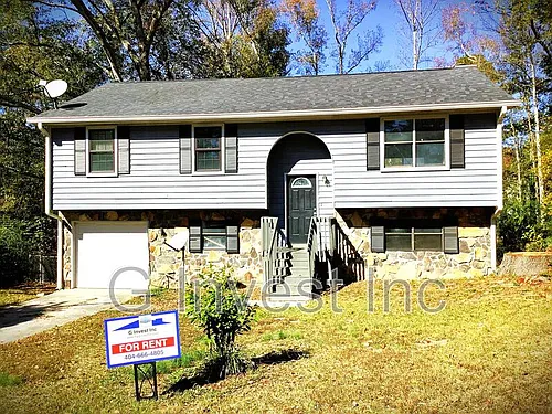 2825 Foxhall Ln N Photo 1