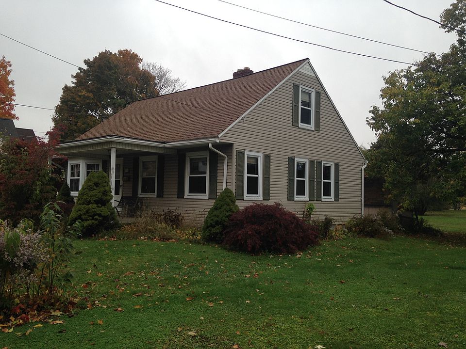 1st image of 31 W Smiley Ave