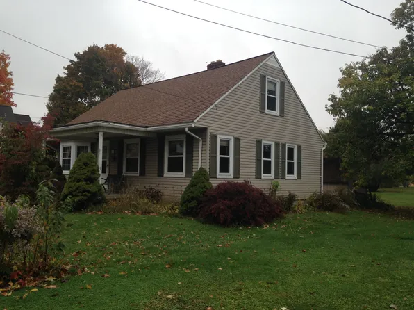 31 W Smiley Ave, Shelby, OH 44875