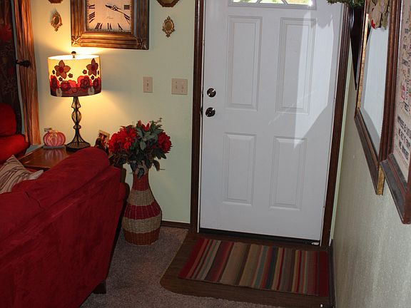 Entry way 