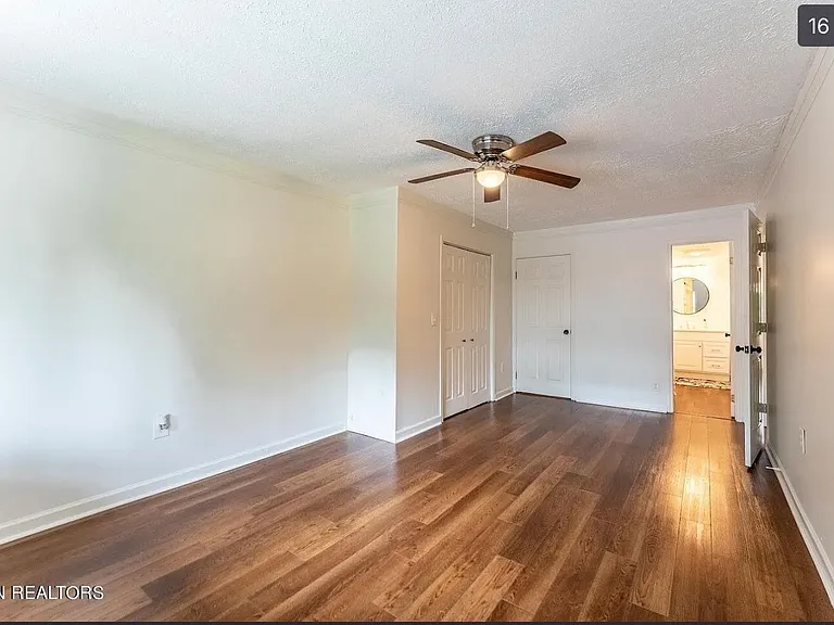 143 Fairhaven Dr — Photo 16