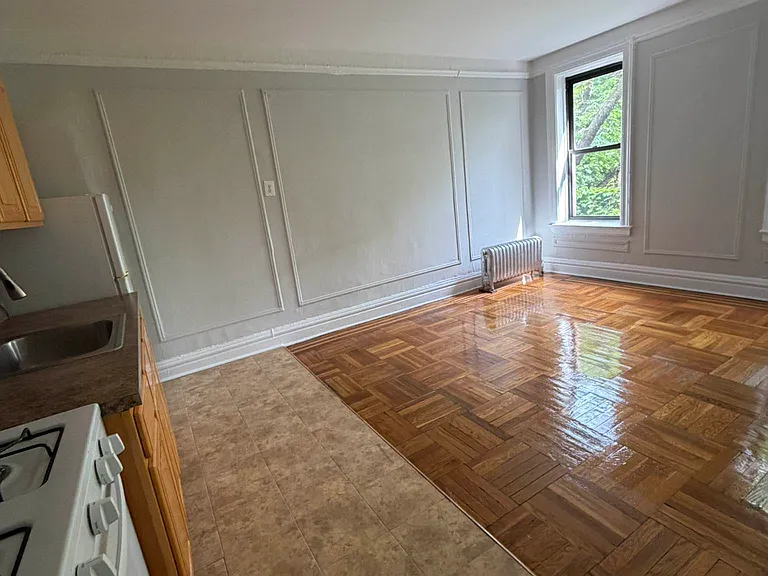 9 Seaman Ave #F — Photo 3