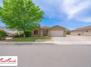 1052 S White Sand Dr, Washington, UT 84780
