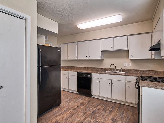Spacious kitchen