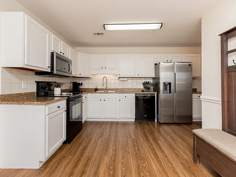 208 Falkirk Dr — Photo 33