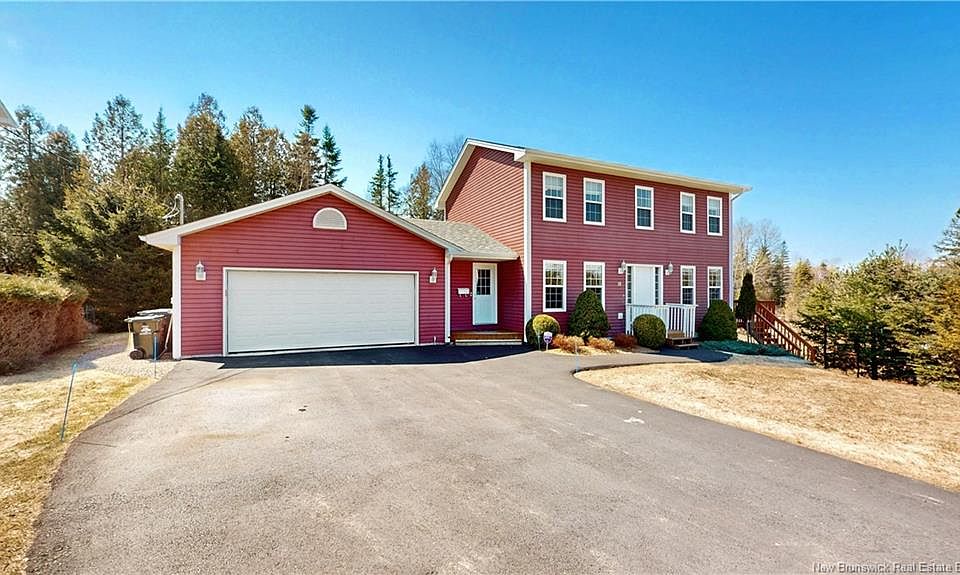 1st image of 18 Addison Ct