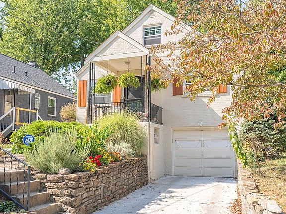 2nd image of 3819 Camden Ave