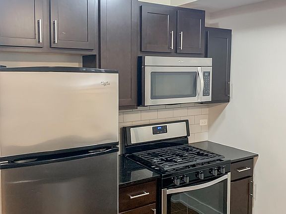 2nd image of 5040 N Winchester Ave #2