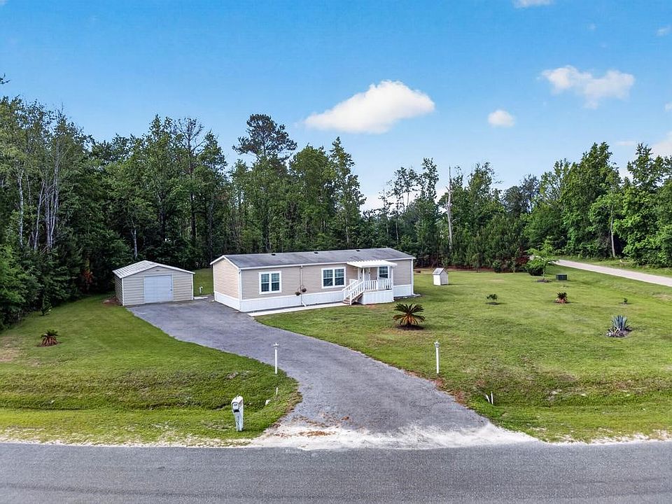1st image of 44480 Swallowfork Ave