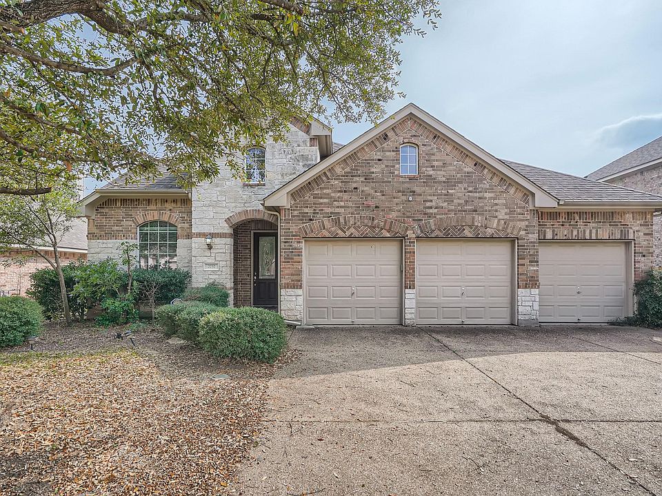 1st image of 2737 Plantation Dr