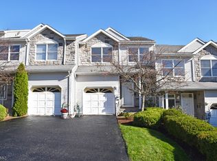 137 Springhill Dr, Morris Plains, NJ 07950