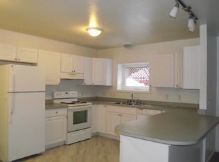 930 W 27th Ave APT 2, Anchorage, AK 99503