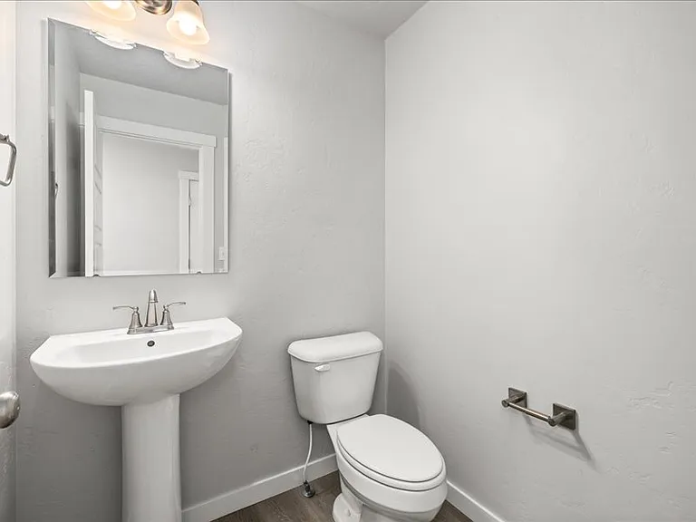 5032 W White Birch St — Photo 3