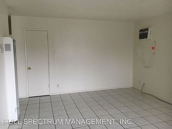 5th image of 13903 Boeing St APT 2
