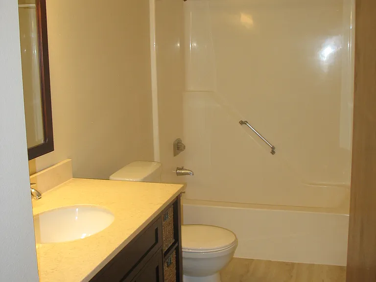 210 Friendship St — Photo 5