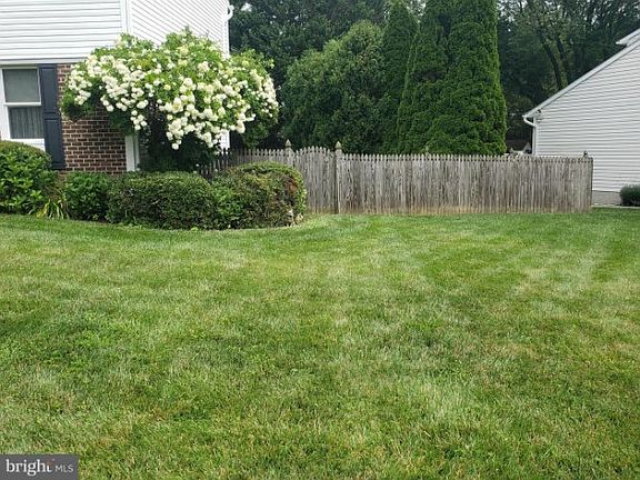 5th image of 501 Hemingway Dr