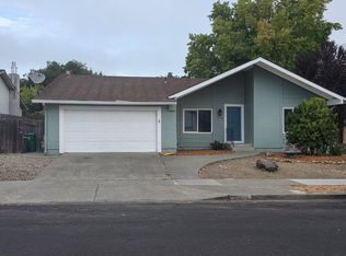 2360 Las Flores Dr, Napa, CA 94558