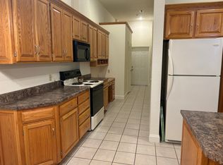 726 S 9th St #8, Saint Joseph, MO 64501