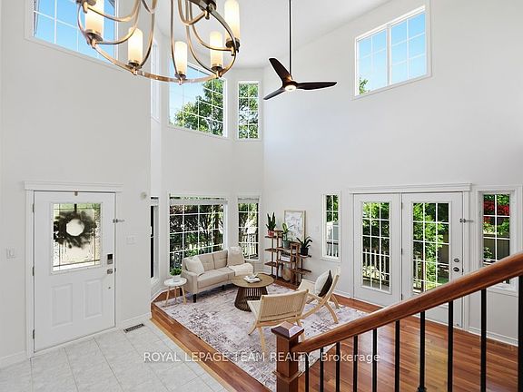 4th image of 13 Riverstone Dr