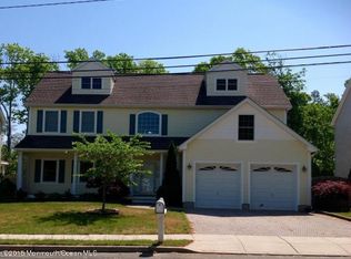9 Silver Creek Ln, Toms River, NJ 08753