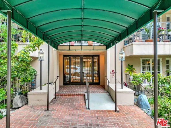 1010 Palm Ave APT 109, West Hollywood, CA 90069