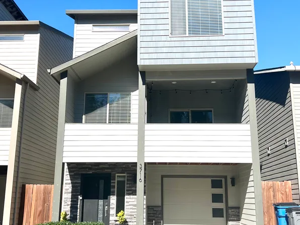 3716 Nicholson Rd, Vancouver, WA 98661