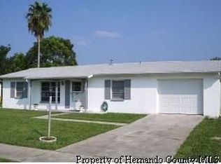 9401 Carthage Rd, Spring Hill, FL 34608