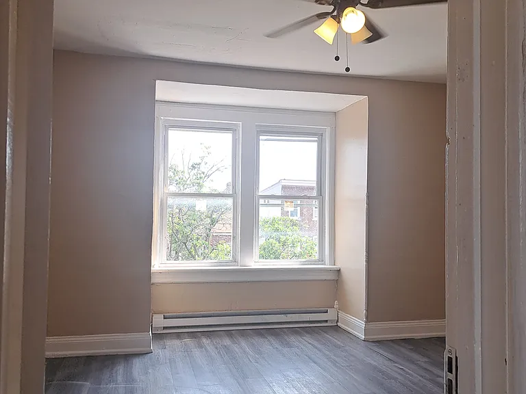 906 1/2 N 7th St #2 — Photo 11