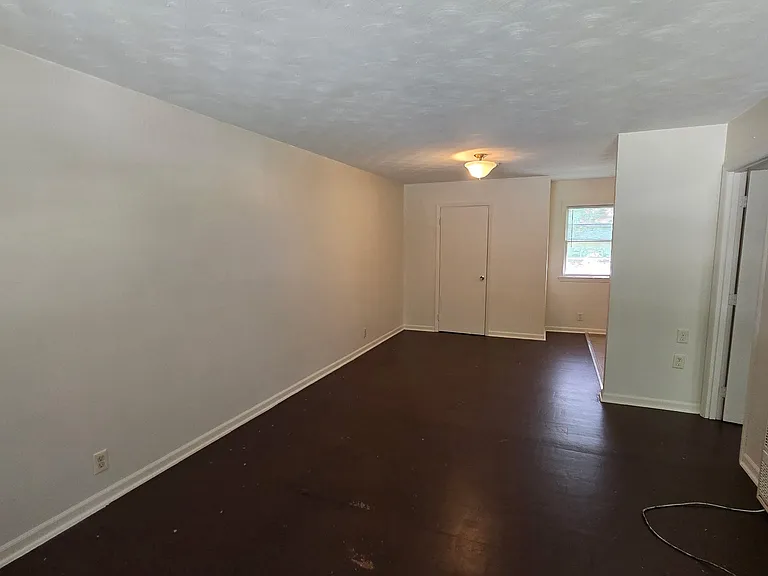 631 Chatham Ave #2 — Photo 3
