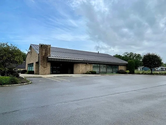 Studio, 9120 sqft, $10,640 — Photo 3