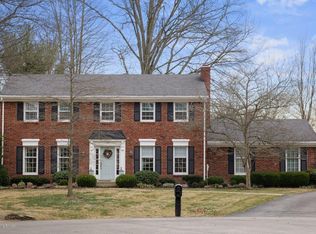 11104 Bedington Ct, Douglass Hills, KY 40243