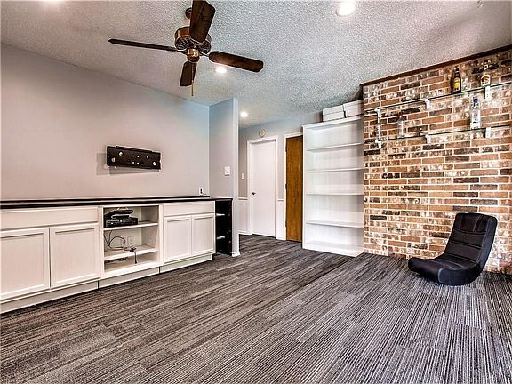 4th image of 2021 Goliad Dr