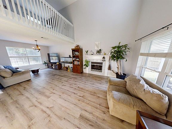 2nd image of 221 Mirabelle Cir