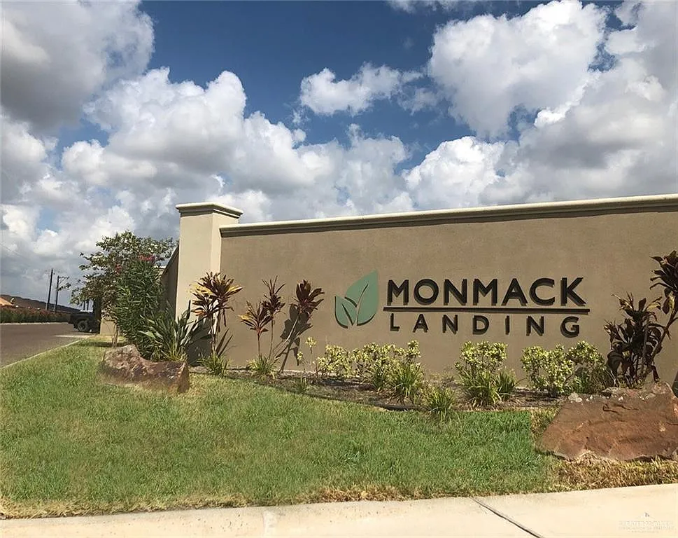2 bed, 2.0 bath, 890 sqft, $1,025 — Photo 3