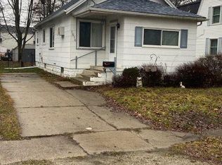 1614 Pennsylvania Ave, Marysville, MI