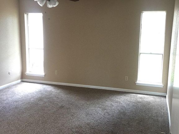 3rd image of 1806 Turtle Creek Dr