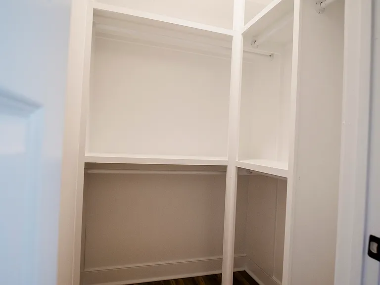 210 8th St W #1 — Photo 14