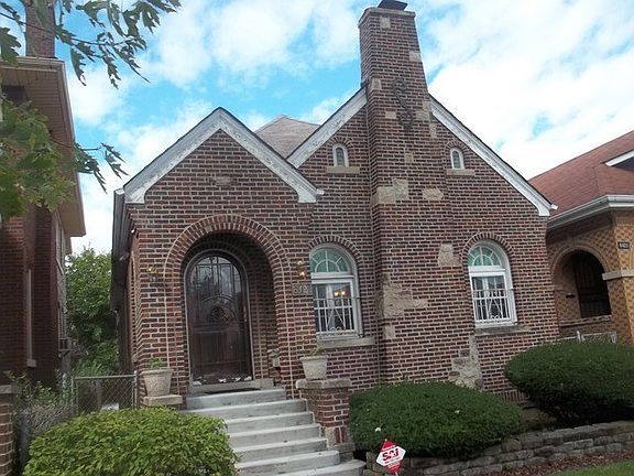 2nd image of 8422 S Paulina St #1