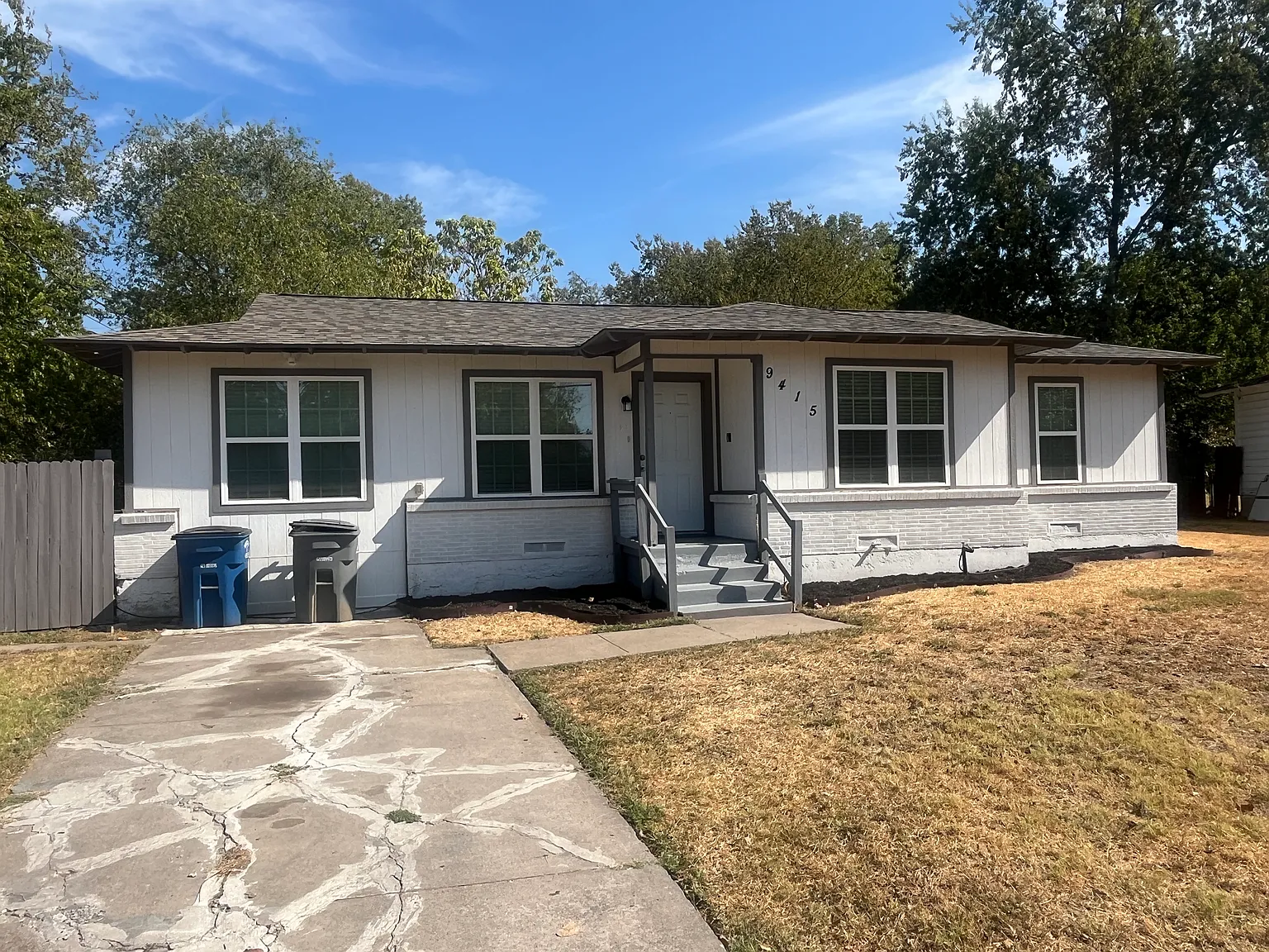 3 bed, 1282 sqft, $1,700 — Photo 2