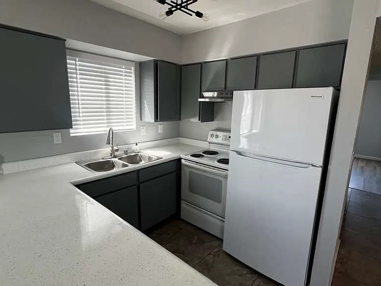 5662 E Lake Mead Blvd #A — Photo 2
