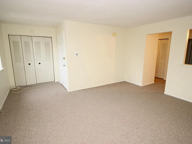 2046 Jason Dr — Photo 4