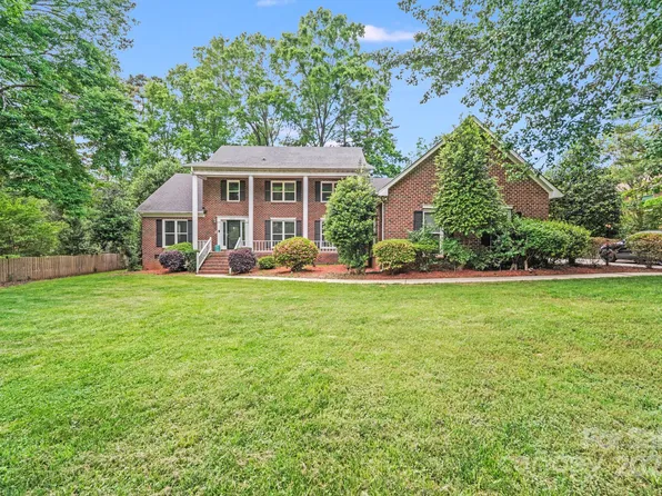 6730 Gold Wagon Ln, Mint Hill, NC 28227