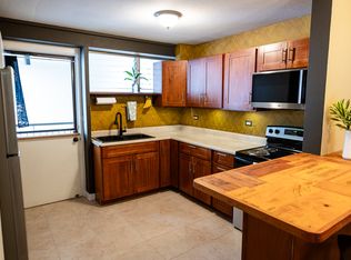 1423 Emerson St, Honolulu, HI 96813
