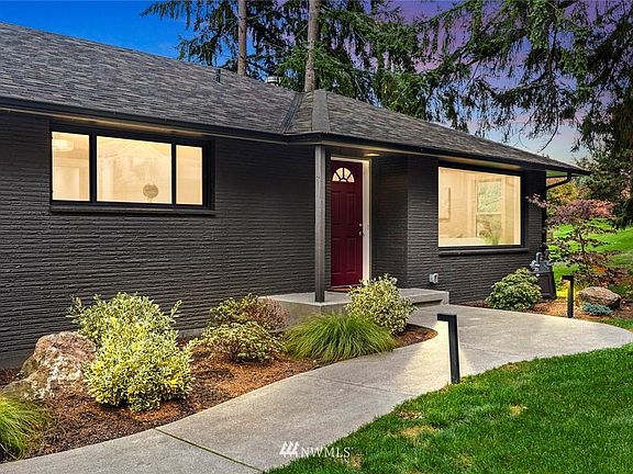 2nd image of 18828 156th Ave NE