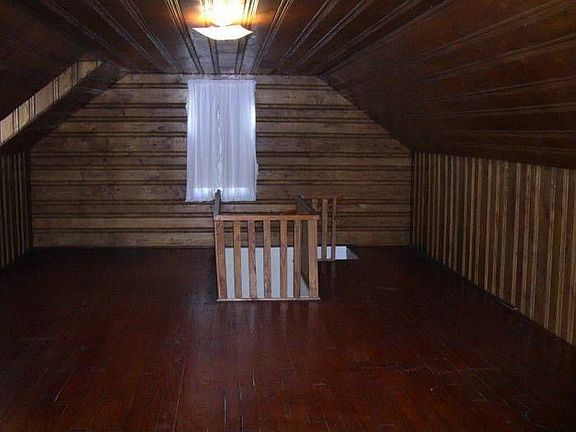 Upstairs Bedroom
